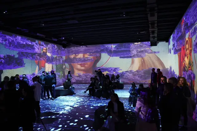 Motrat Zengo – Instalacion interaktiv / Videomapping