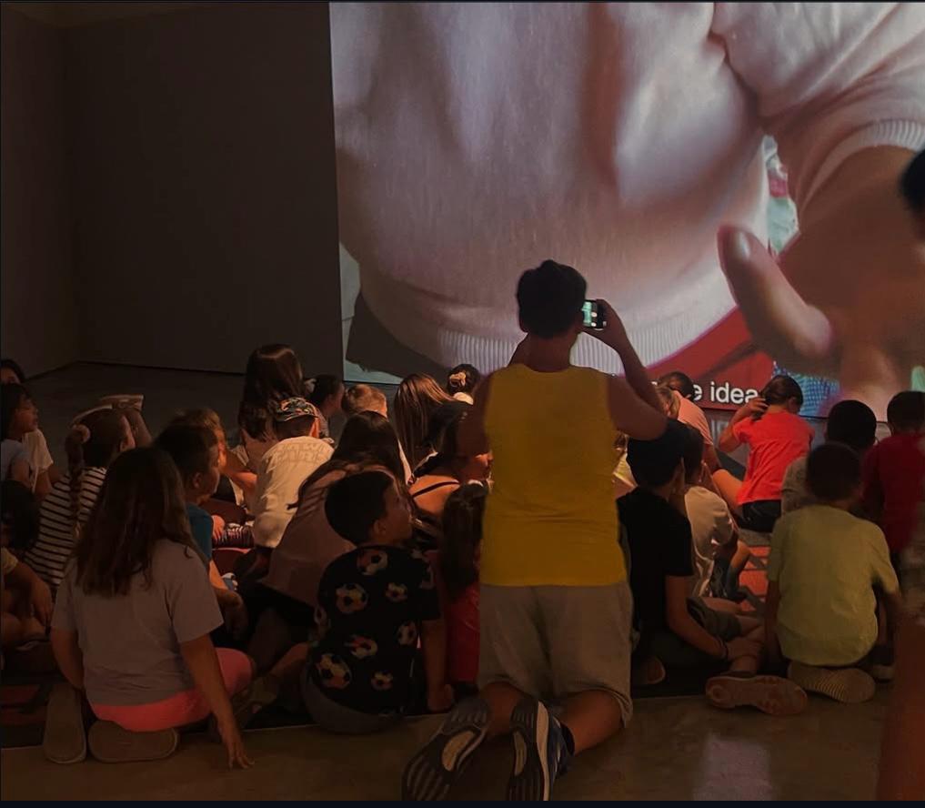 Family art guides Abito Mari